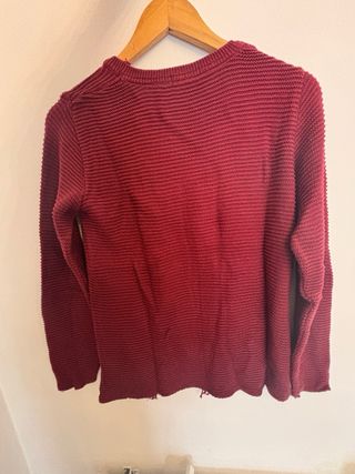 Jersey granate con flecos