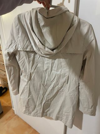 Gabardina Stradivarius Beige Talla M