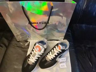 Zapatillas Bimba y Lola nuevas en su embalaje orig