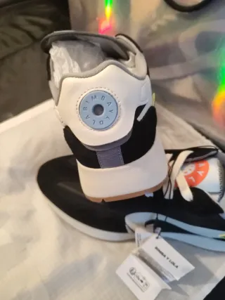 Zapatillas Bimba y Lola nuevas en su embalaje orig