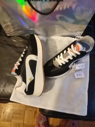 Zapatillas Bimba y Lola nuevas en su embalaje orig