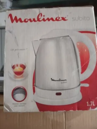 Hervidor de agua Moulinex Subito 1.7L