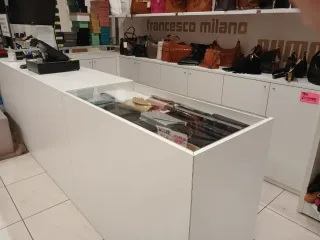 banconi, scaffali sedute ecc