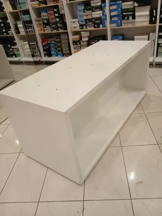 banconi, scaffali sedute ecc