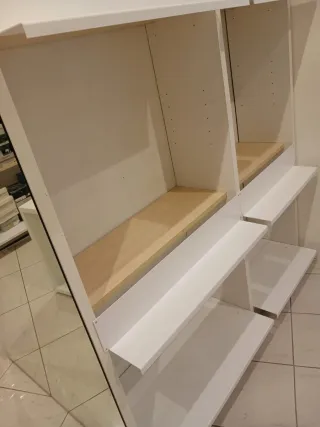 banconi, scaffali sedute ecc