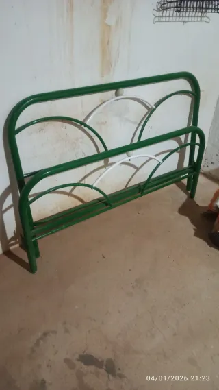 Cabecero de cama de 130 cm metálico