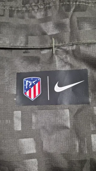 Giacca a vento Nike verde