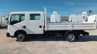 NISSAN NT400 2015 DOBLE CABINA BASCULANTE