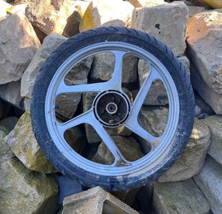 Llanta Derbi Variant