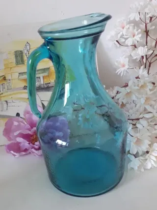 Caraffa in vetro pressato