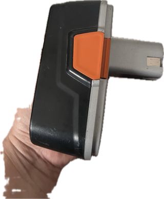 Taladro Dexter Power no tiene cargador . Todo 15eu