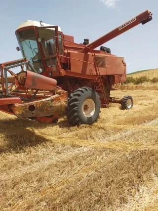 Cosechadora Laverda M112 con Aire Acondicionado