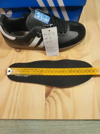 Adidas Samba nere