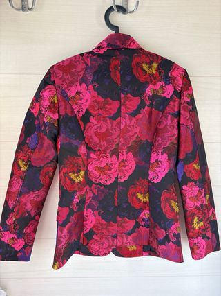 Blazer Guess floral nunca usado