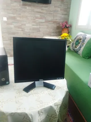 Pack PC HP, Monitor Dell y Periféricos