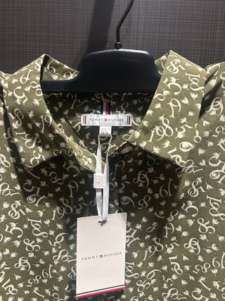 Camisa Tommy Hilfiger verde con estampado