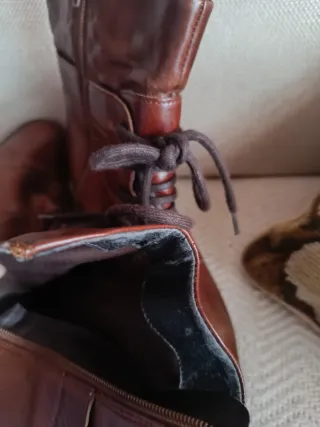 Botines de piel marron chocolate con cremallera