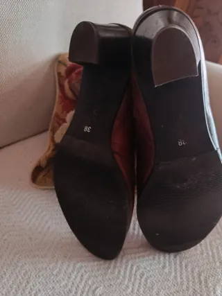 Botines de piel marron chocolate con cremallera