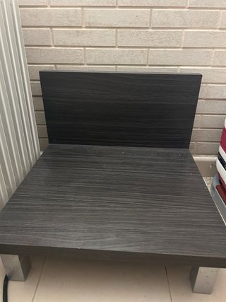 Mesita de noche baja madera y metal