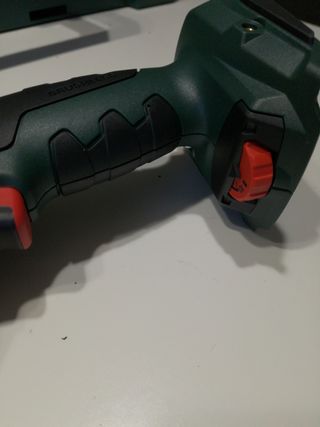 Taladro percutor metabo sb 18 ltx bl q i