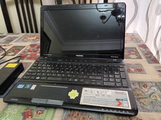 Portátil Toshiba Satellite P750-11W Negro