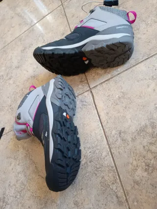 Botas montaña niña Talla 38