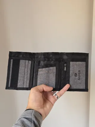 Billetera Silver Gris