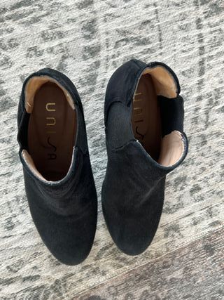 Botines terciopelo negros Unisa mujer