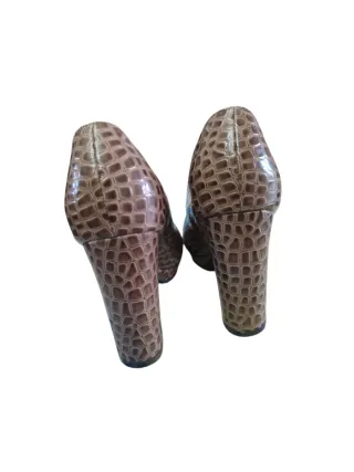 Zapatos de tacón con textura