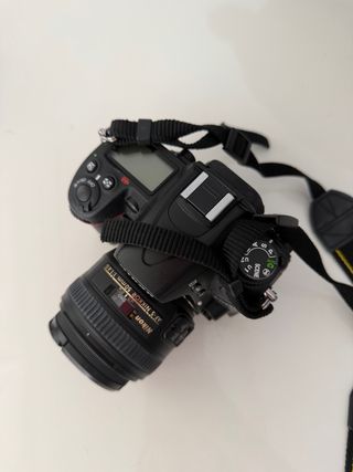 Nikon D7000 + objetivo 50mm f/1.4