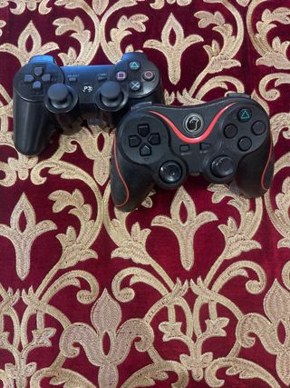 Mando PS3 y mando genérico