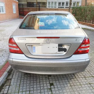 Mercedes-Benz Clase C 2005