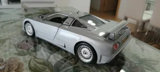 Bugatti Plata Modelo Coche