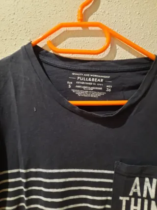 Camiseta Pull&Bear rayas y bolsillo
