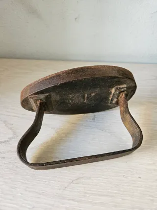 Plancha antigua de hierro