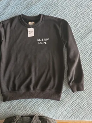 Sweatshirt Gallery Dept. Preto