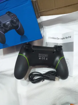 Controller Wireless per PS4