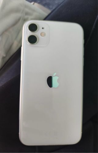 iPhone 11 Apple