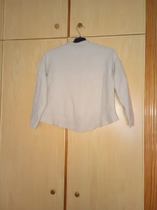 Chaquetilla de cashmere Massimo Dutti beige