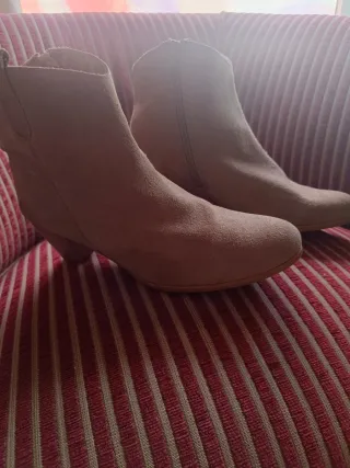 Botines  tacón 5cm con cremallera