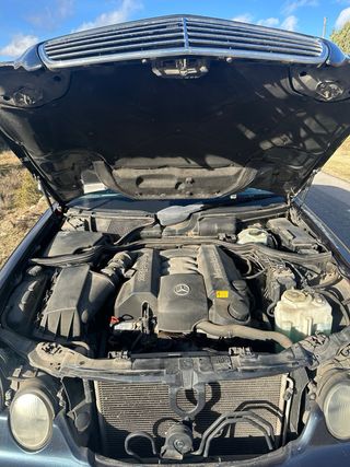 Mercedes-Benz E 280 V6