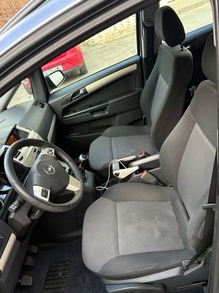 Opel Zafira 2008