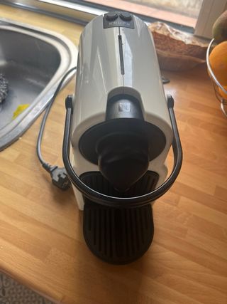 Cafetera Krups Nespresso Blanca