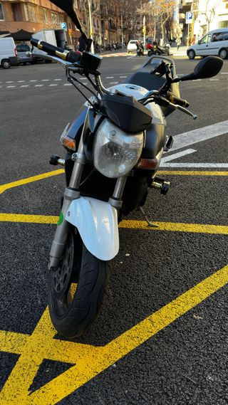 Suzuki GSR 600 2008