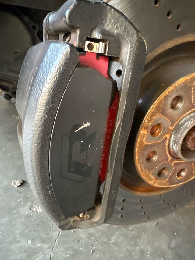 Frenada Golf 7 R NO URGE NO MOLESTAR