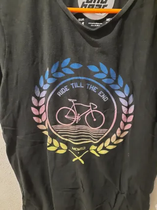 Camiseta Pull&Bear Estampada Bicicleta