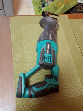 Sierra de sable y cargador