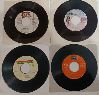 40 Vinilos Reggae Dancehall, de 7". LEER ANUNCIO