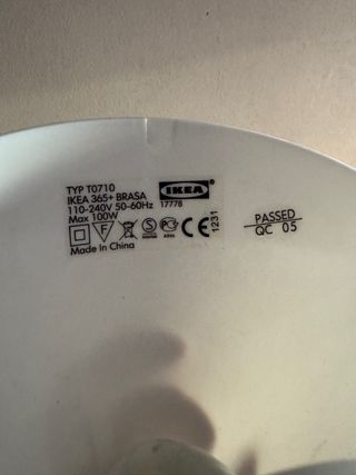 Lámpara colgante IKEA roja vintage