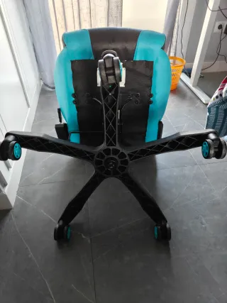 Silla Gaming Negra y Azul